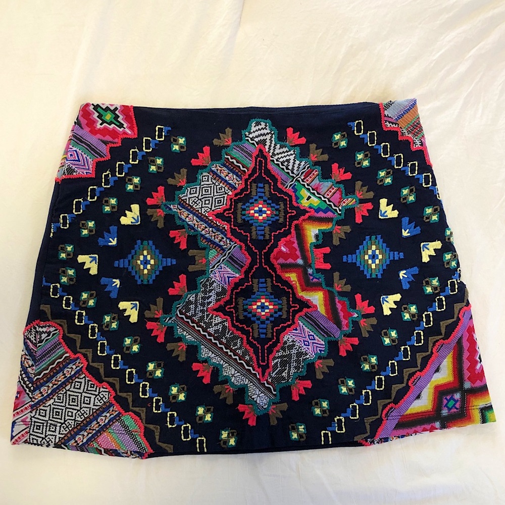 🔥🔥ZARA Embroidered Boho Mini Skirt